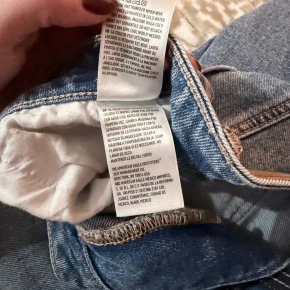 American Eagle Outfitters Highest Mom Jeans Denim Jeans - Picture 6 of 8